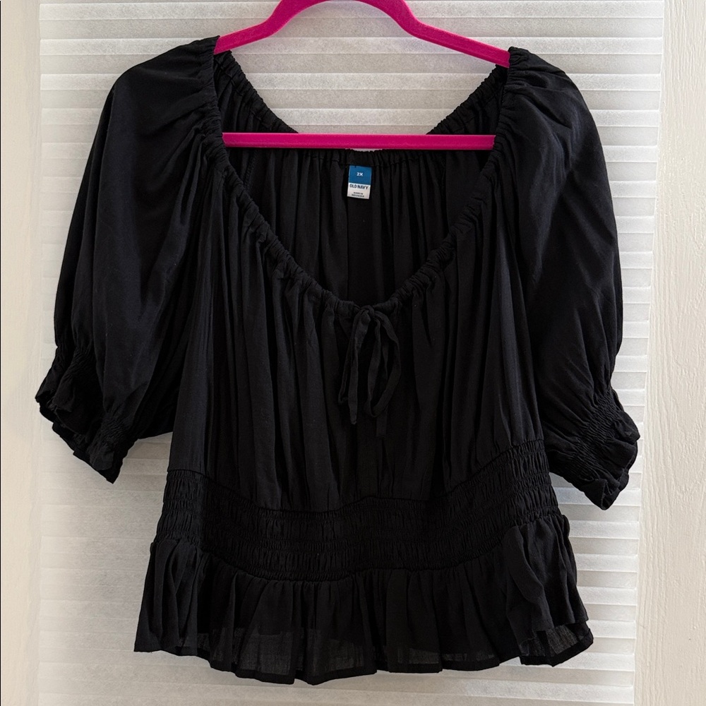 NWOT Black Women 2XL Summer Top Ruffle Sleeves Tie Neck Cinched Waist Slimming